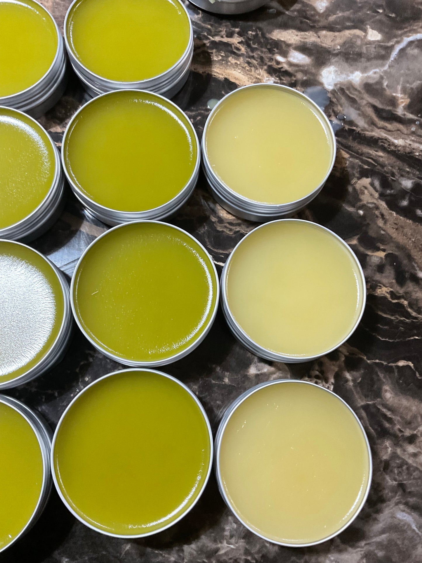 Multi purpose Salve, comfrey, usnea, lemon balm